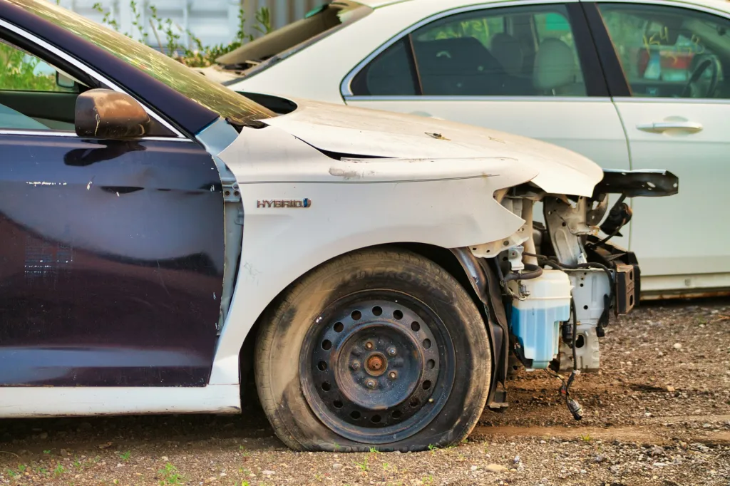 Jual Mobil Bekas Laka
